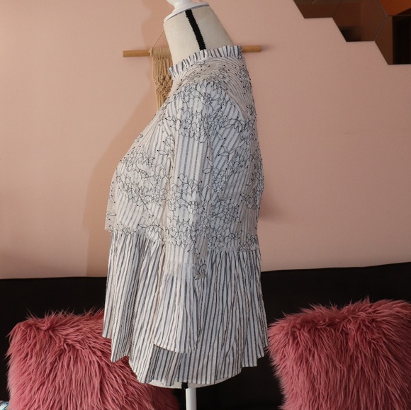 Zara Striped Lace Bell Sleeve Peplum High collar - Picture 4 of 6